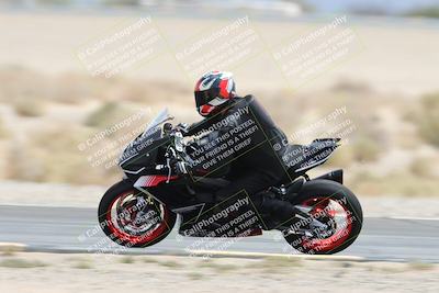 media/May-05-2025-Moto Forza (Mon) [[3c1838c5e5]]/2-B Group/Session 3 (Panning Test Turn 14 Inside)/